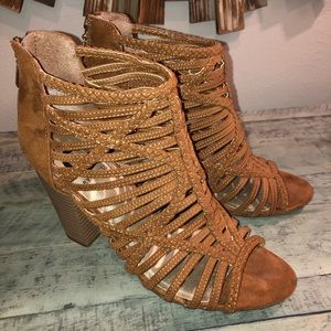 G by Guess Cognac Suede Heels, Sz8